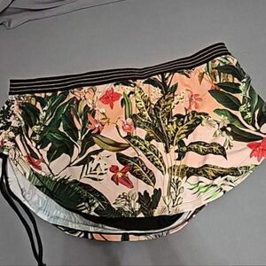 Cacique 16W swim bottom Cacique